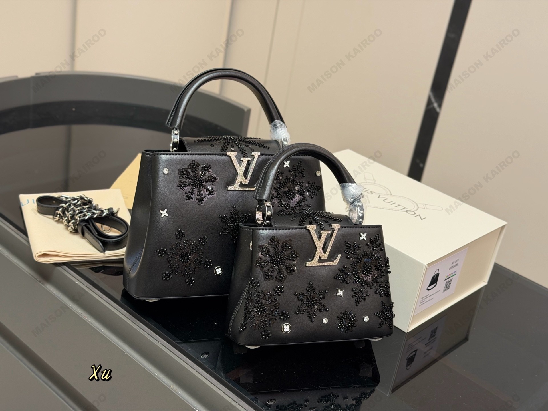 Louis Vuitton LV Capucines BB/Mini Black Snowflake Beaded Embroidery Smooth Leather Top Handle Bag - KAIROO