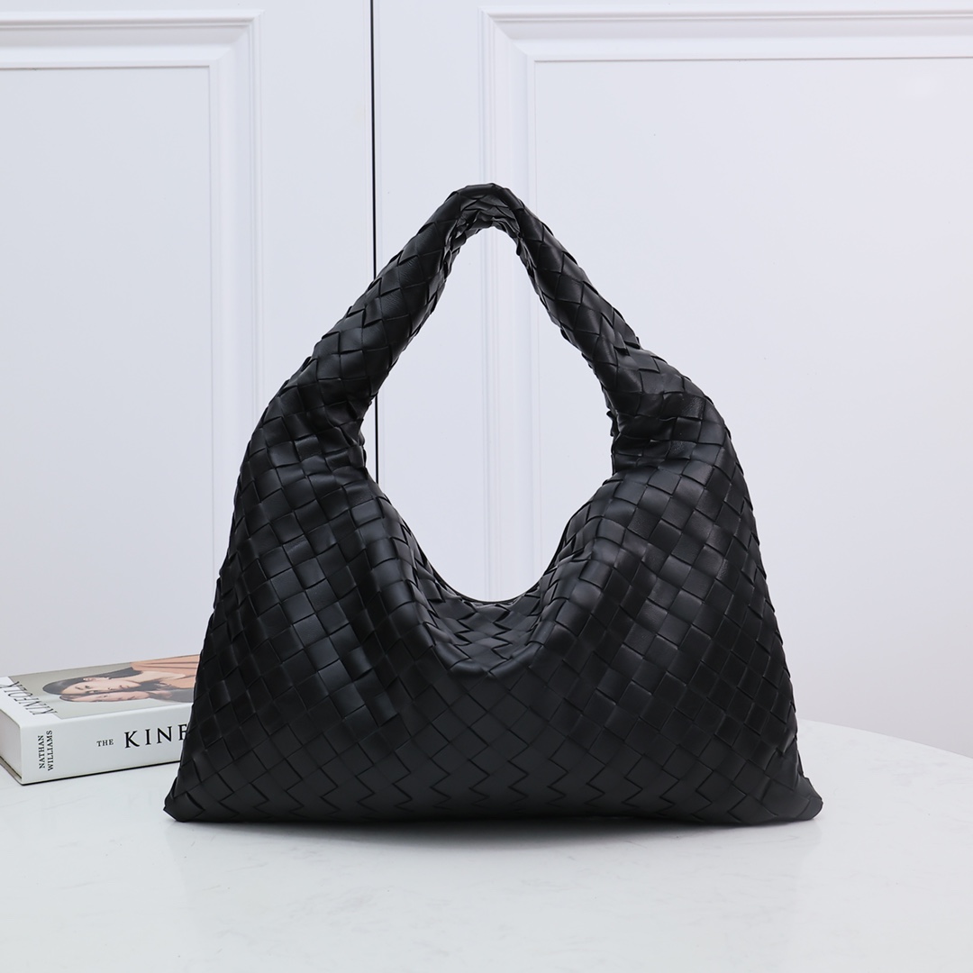 Bottega Veneta Small Hop Hobo Bag in Black Intrecciato leather