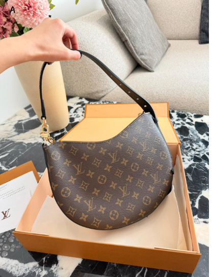 Louis Vuitton LV Cookie BB handbag