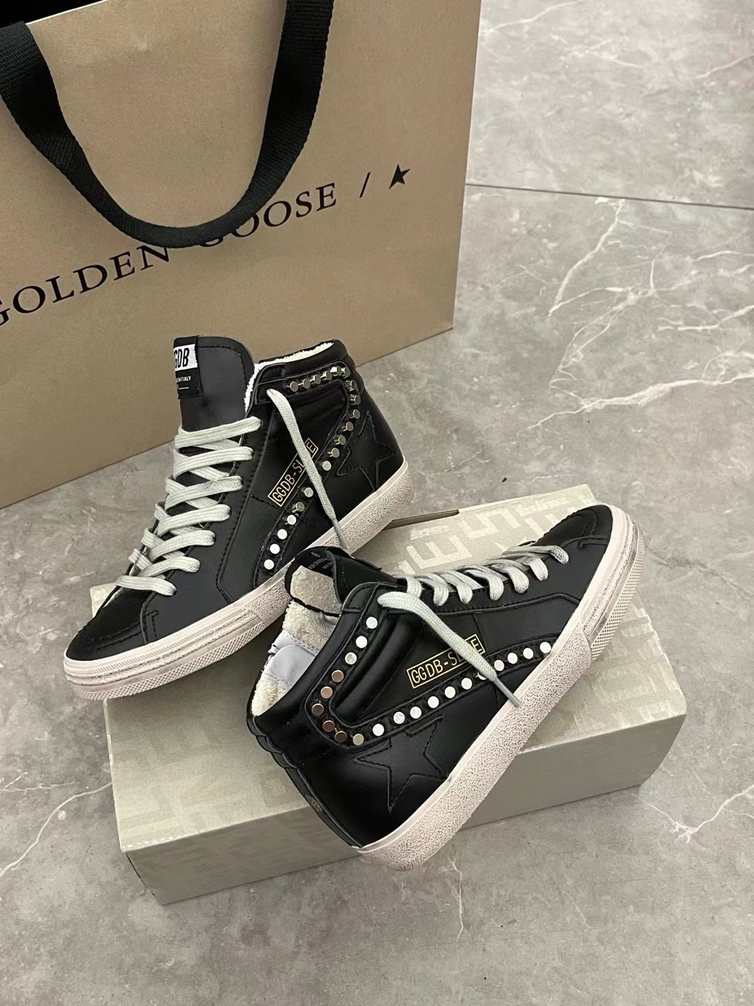 Golden Goose Unisex Star Sneakers