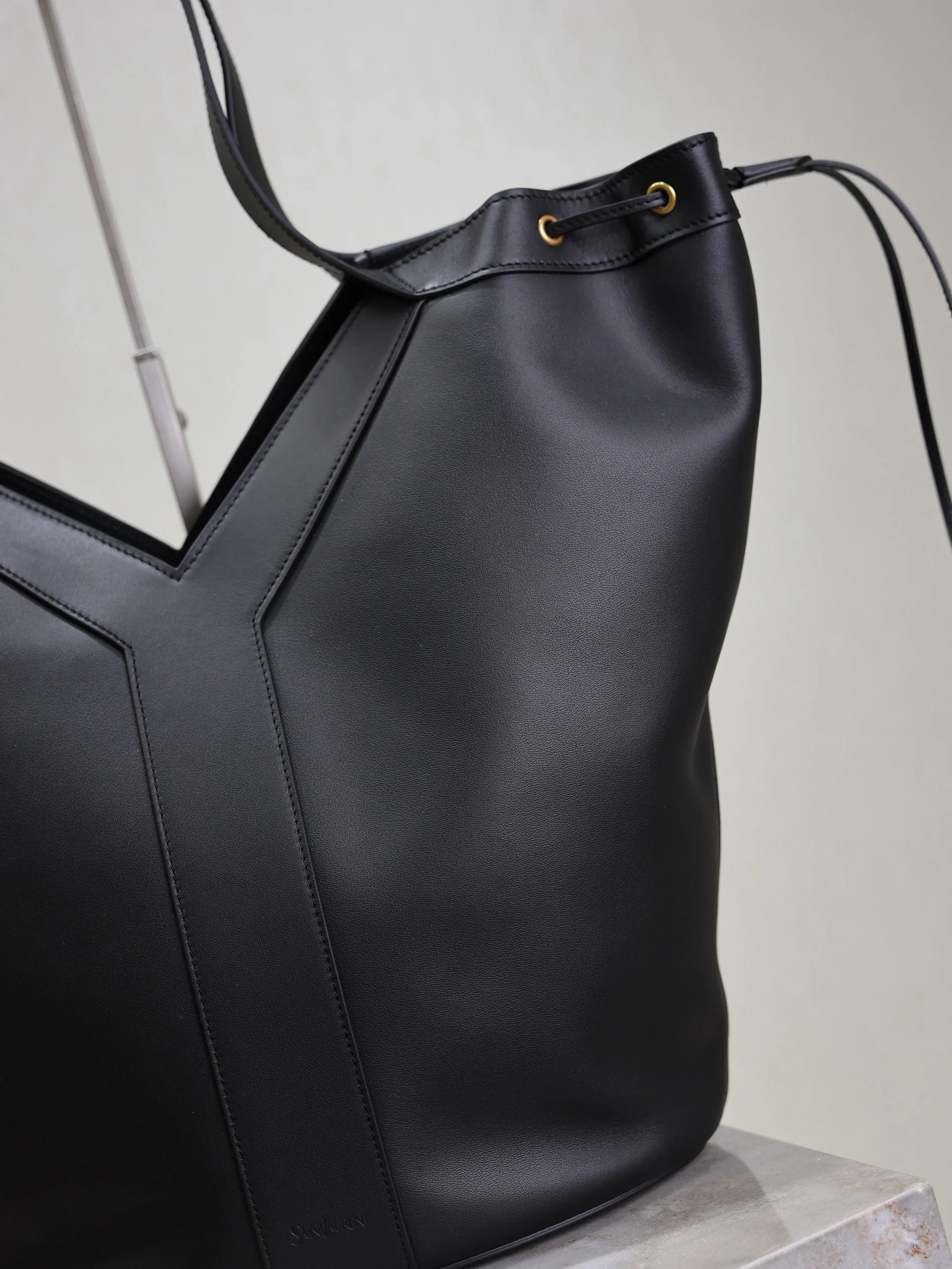 Saint Laurent YSL  Large Leather tote Bag Black Leather