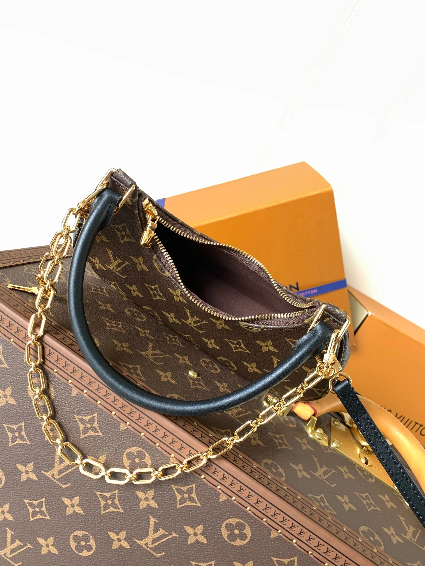 Louis Vuitton LV Catchy PM 24cm Brown Monogram Canvas & Cowhide