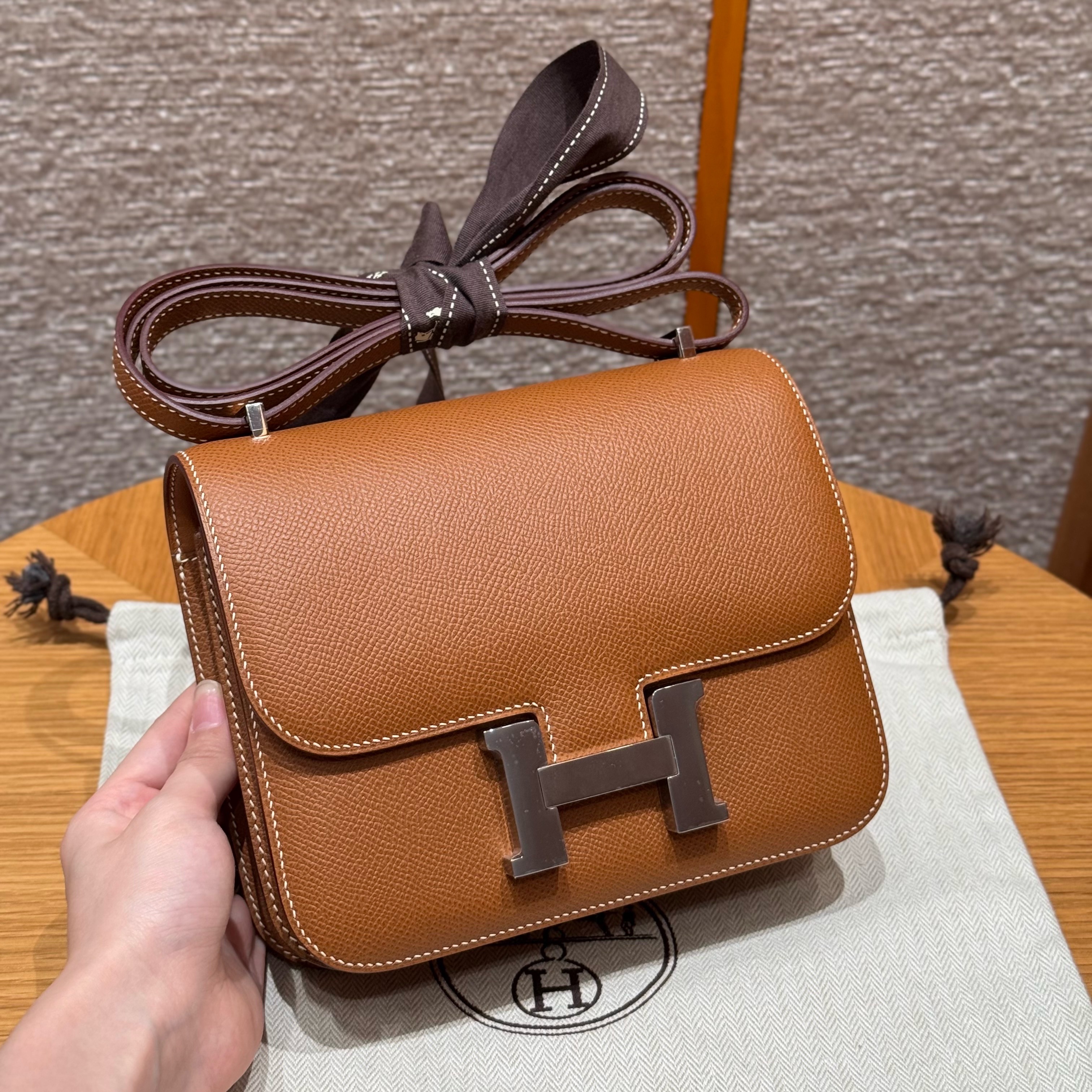 Hermes Gold Epsom Constance 18