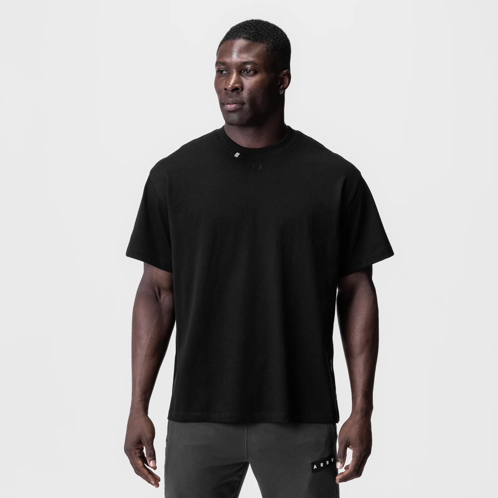 0797. Tech Essential Relaxed Tee - Black/Black 