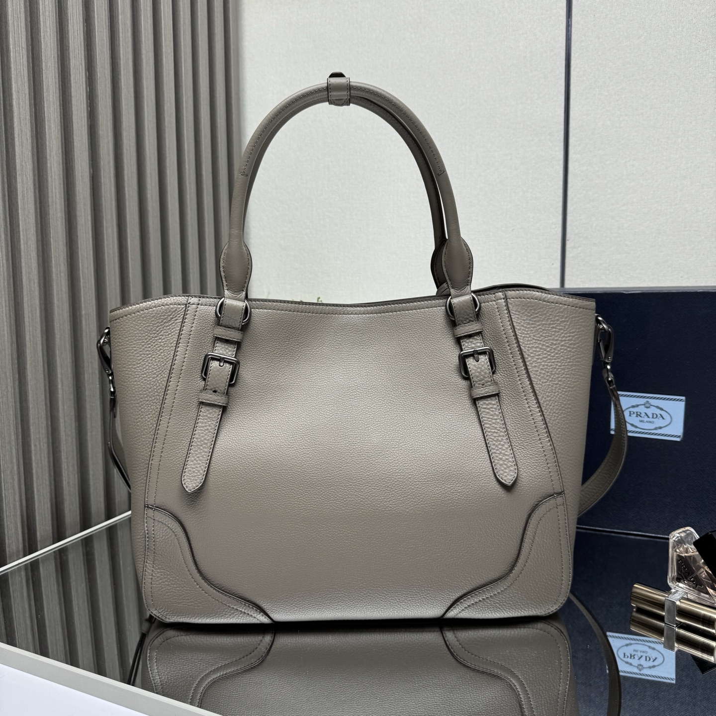 Prada Large leather tote bag-Grey 1BG602