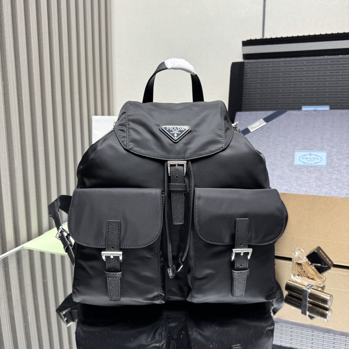 Prada Re-Nylon Medium backpack-Black 2VZ110