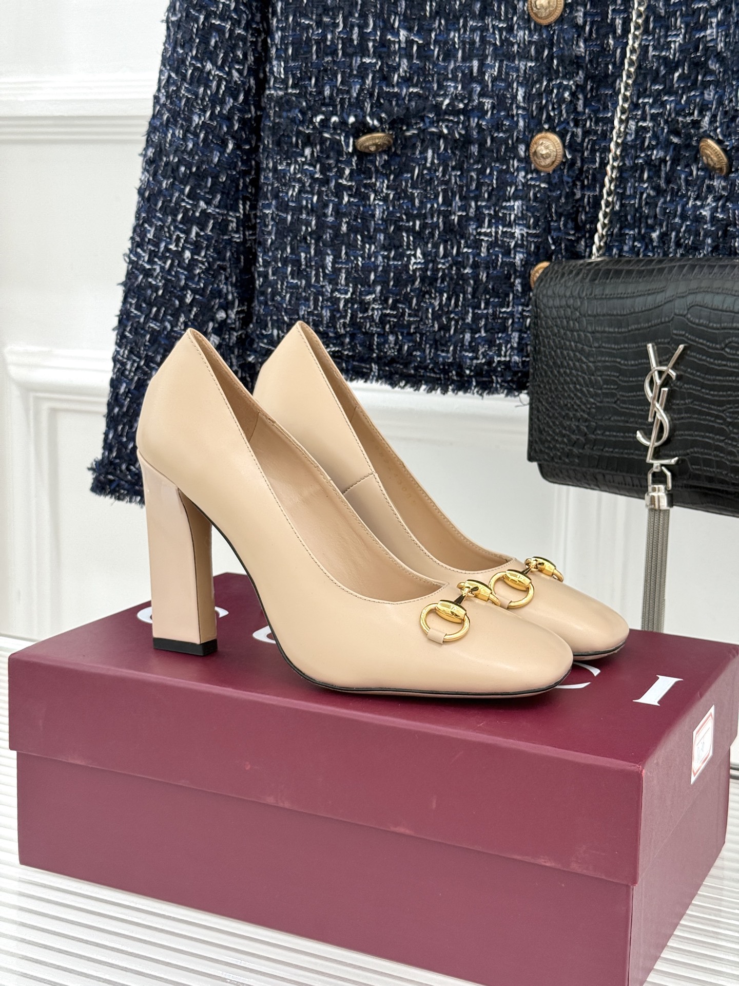 Women's Gucci Signora pump-Beige