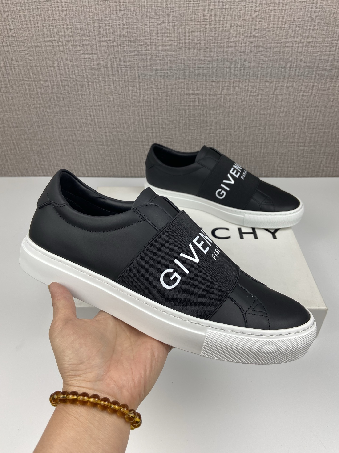 Givenchy Urban Street Sneaker