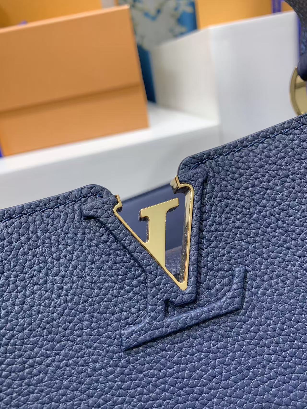 Louis Vuitton new Capucines handbag in blue