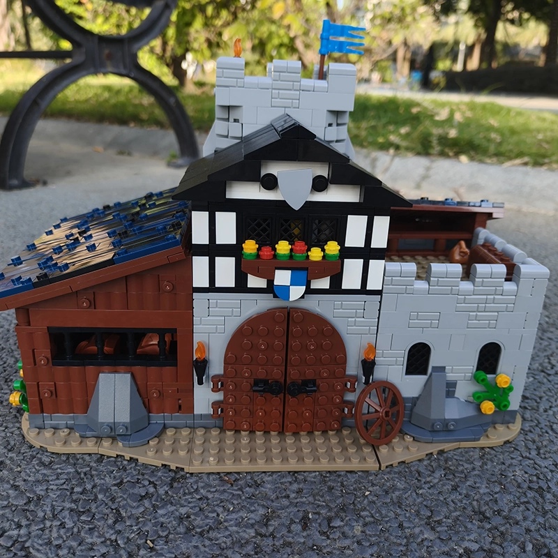 MOC 141494 - Falcon's Stable