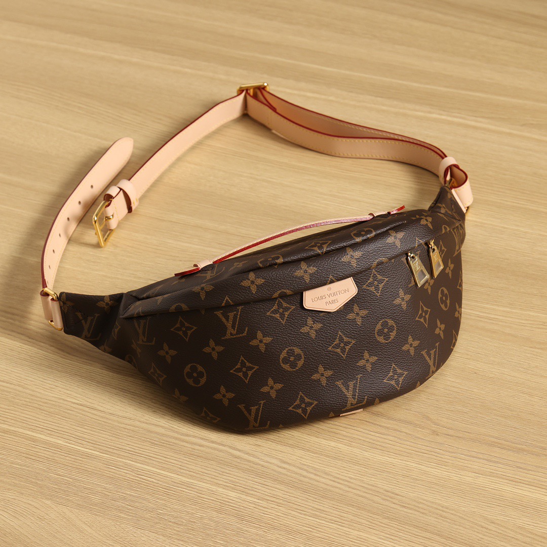 Louis Vuitton LV fanny pack waist bag