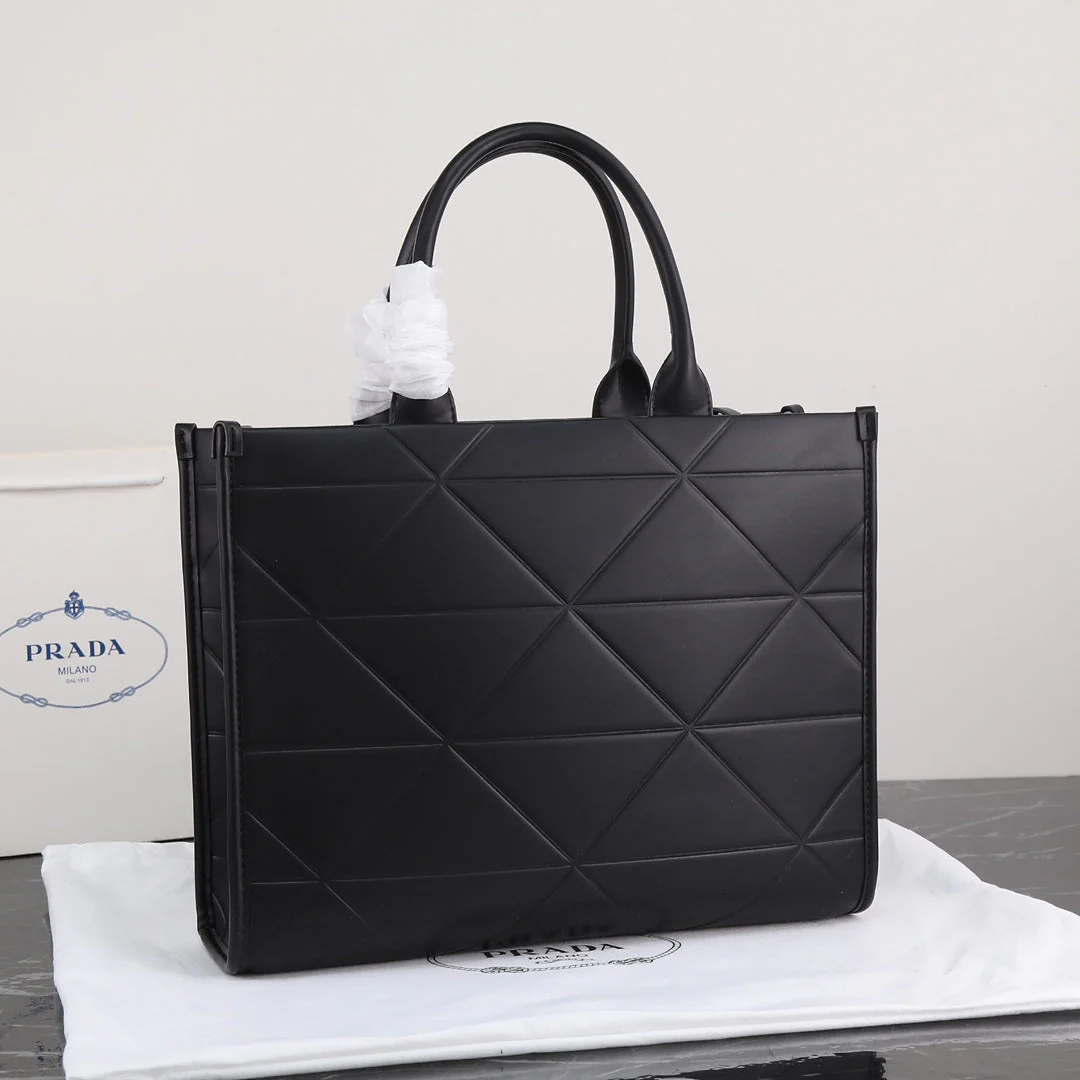 Prada  LARGE 39 TOTE IN BLACK CALFSKIN GOLD HARDWARE