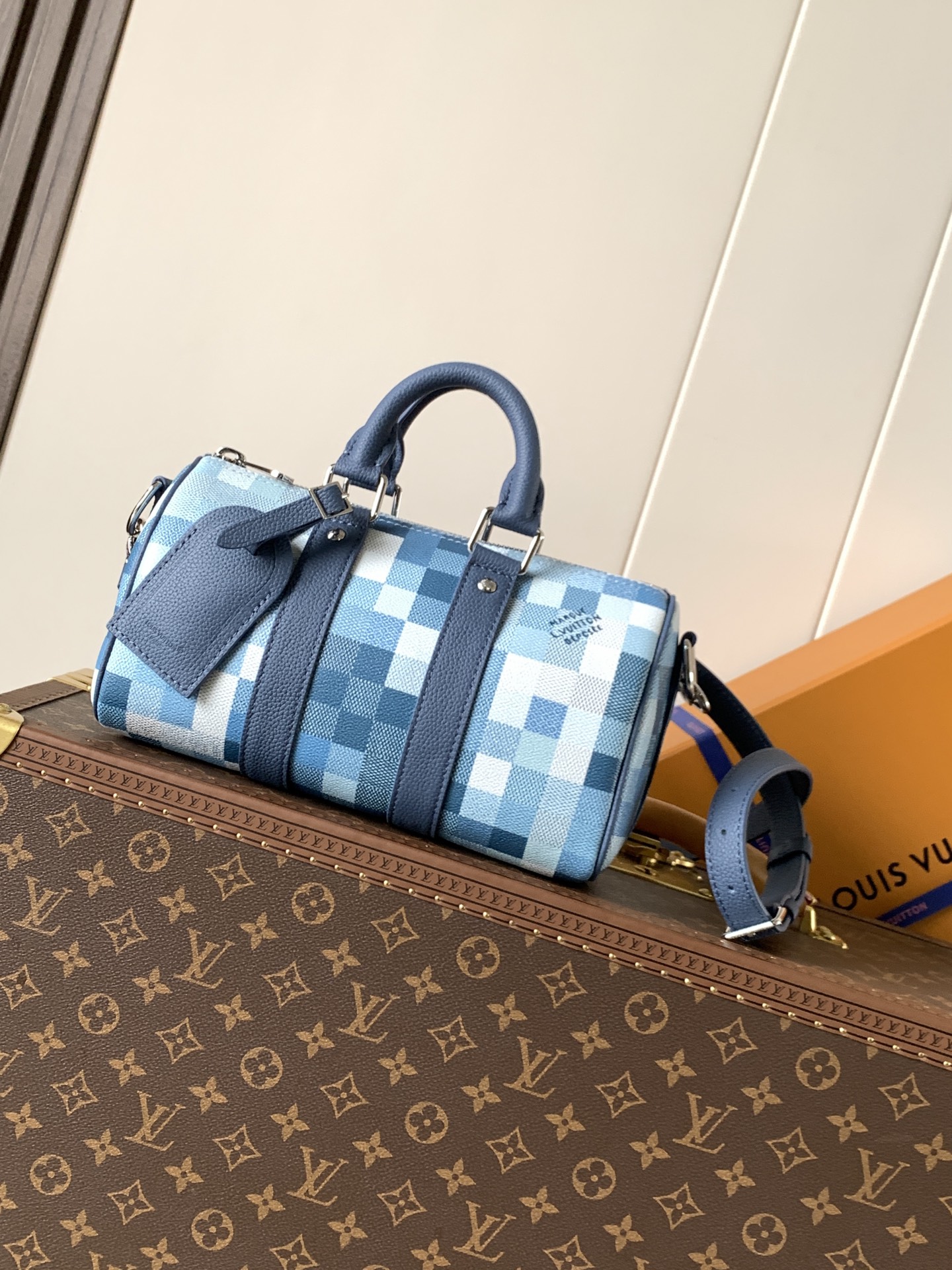 LV Louis Vuitton M28600 Keepall Bandoulière 25