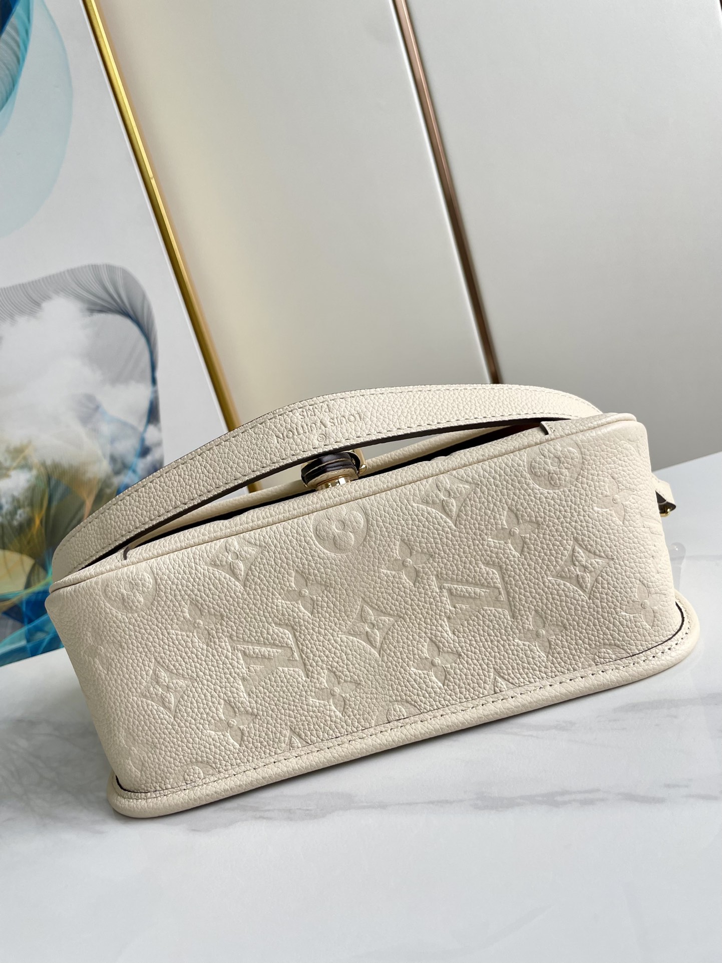 Louis Vuitton Diane M46388