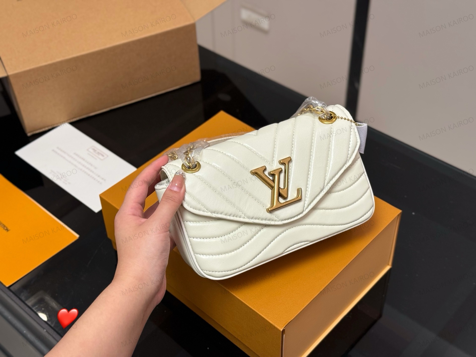 Louis Vuitton LV New Wave PM V-Stitch Quilted Smooth Leather Chain Logo Padded Flap Shoulder Bag - KAIROO