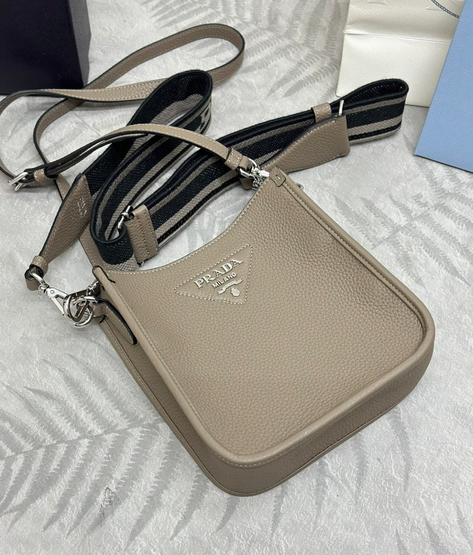 PRADA New Cowhide Deer Pattern Shoulder Bag