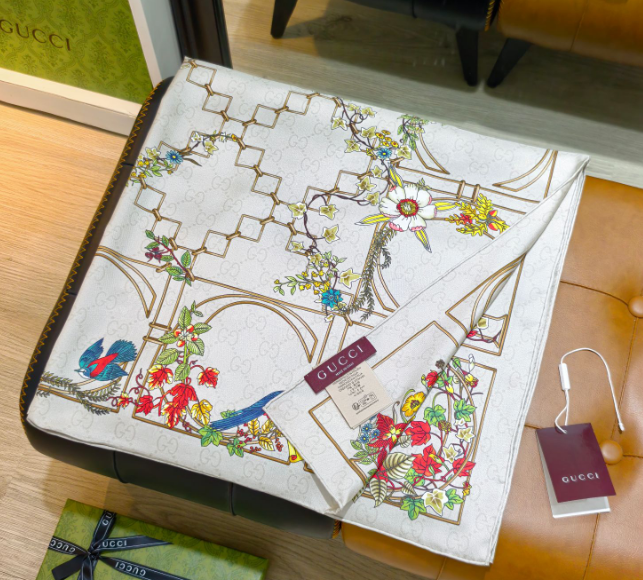 Gucci Silk Square 90cm