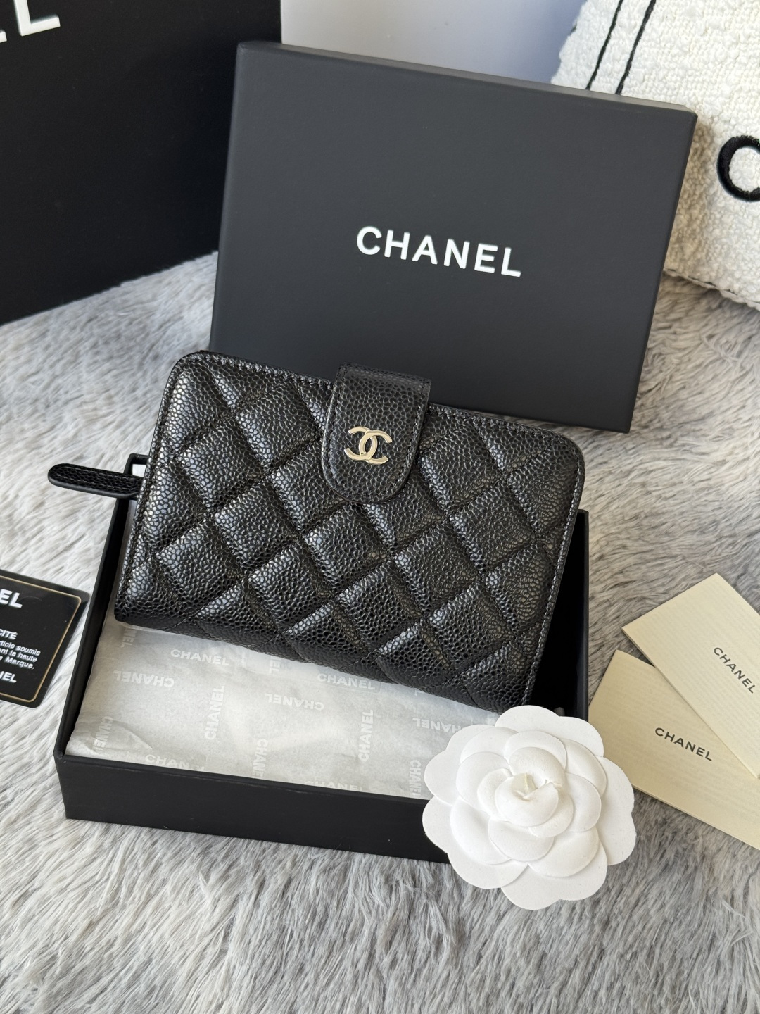 Chanel Classic Snap Compact Wallet in Black Grained A48667