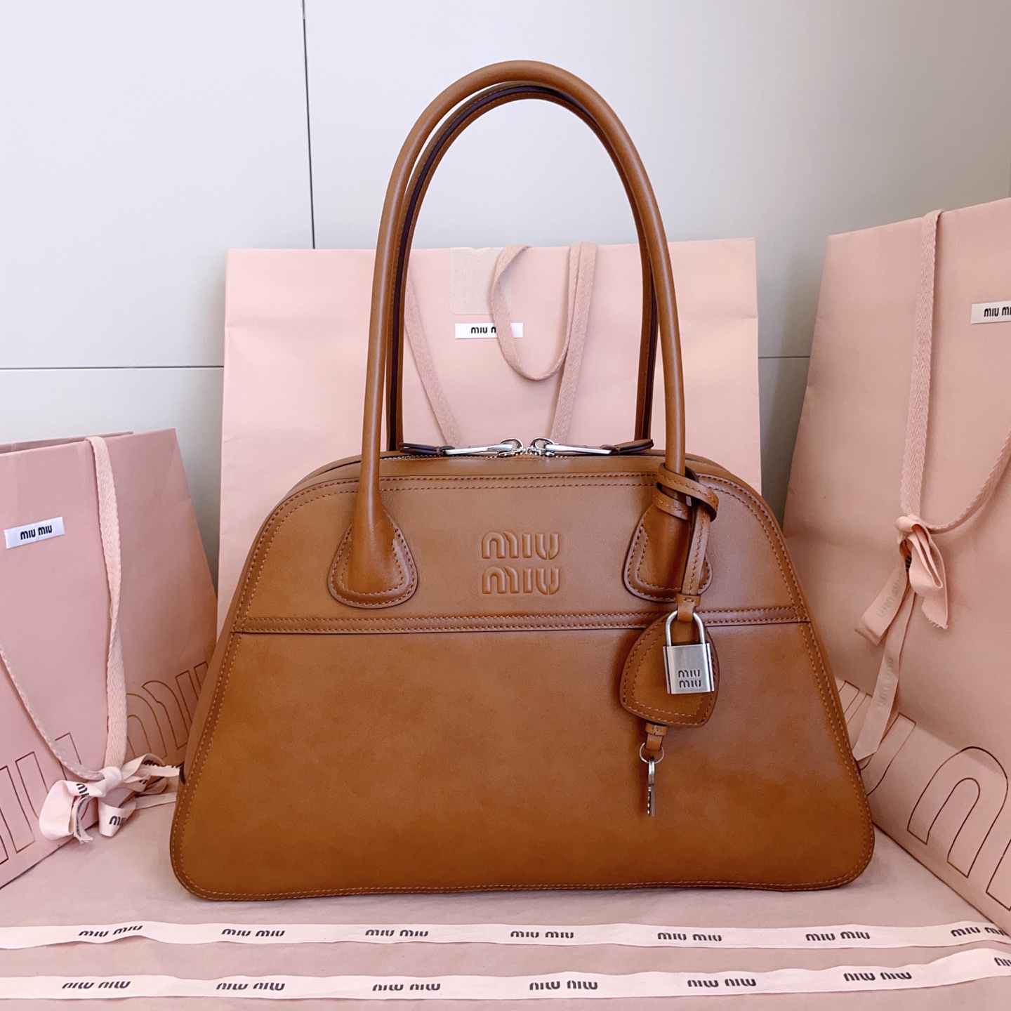 Miu Miu Cognac Medium Vivant Leather bag 5BB196