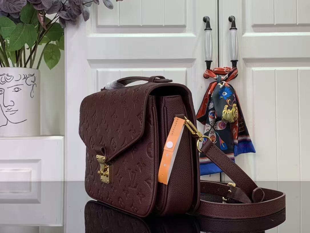 Louis Vuitton Burgundy Pochette Métis MM Handbag