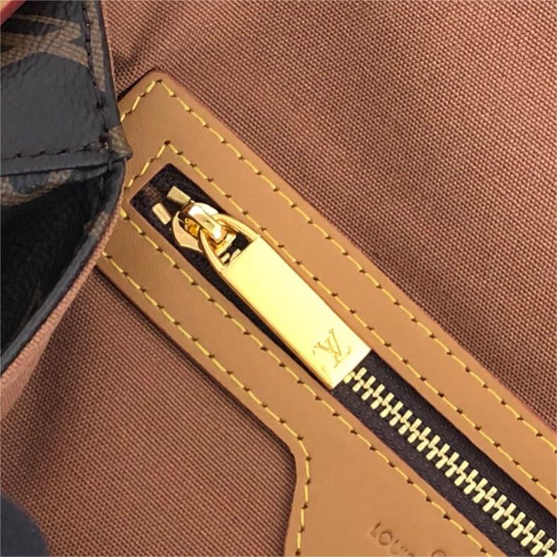 Louis Vuitton LV -Looping mm round handle shoulder bag