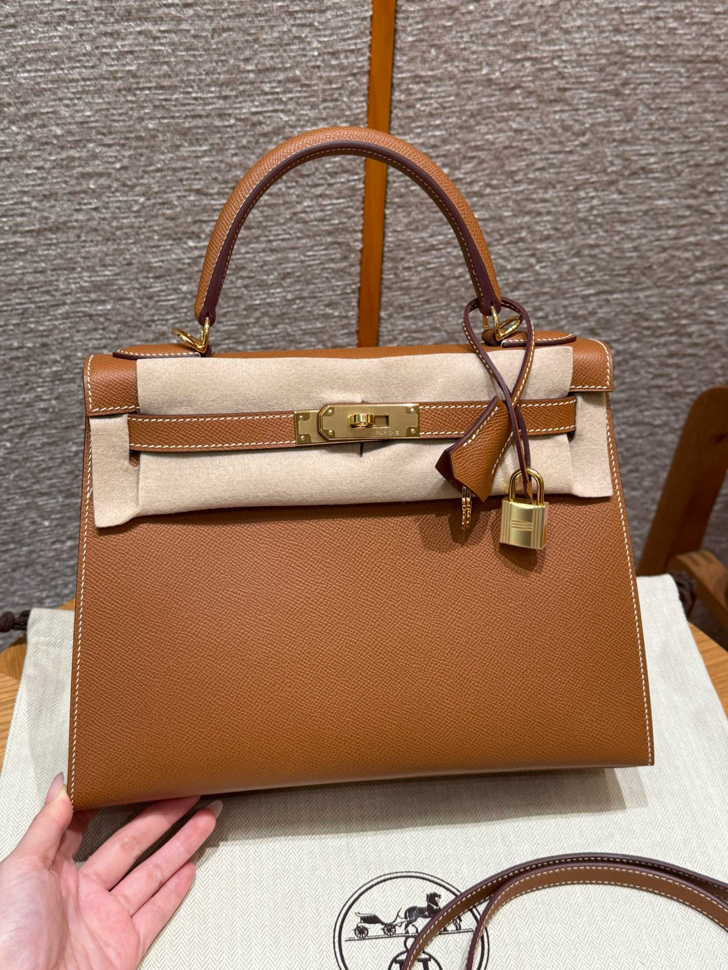 Hermes Gold Epsom Kelly 28