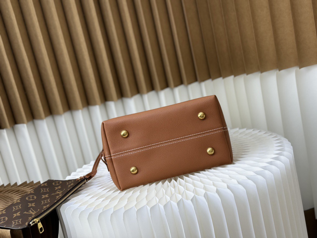 Louis Vuitton LV low key hobo small bag