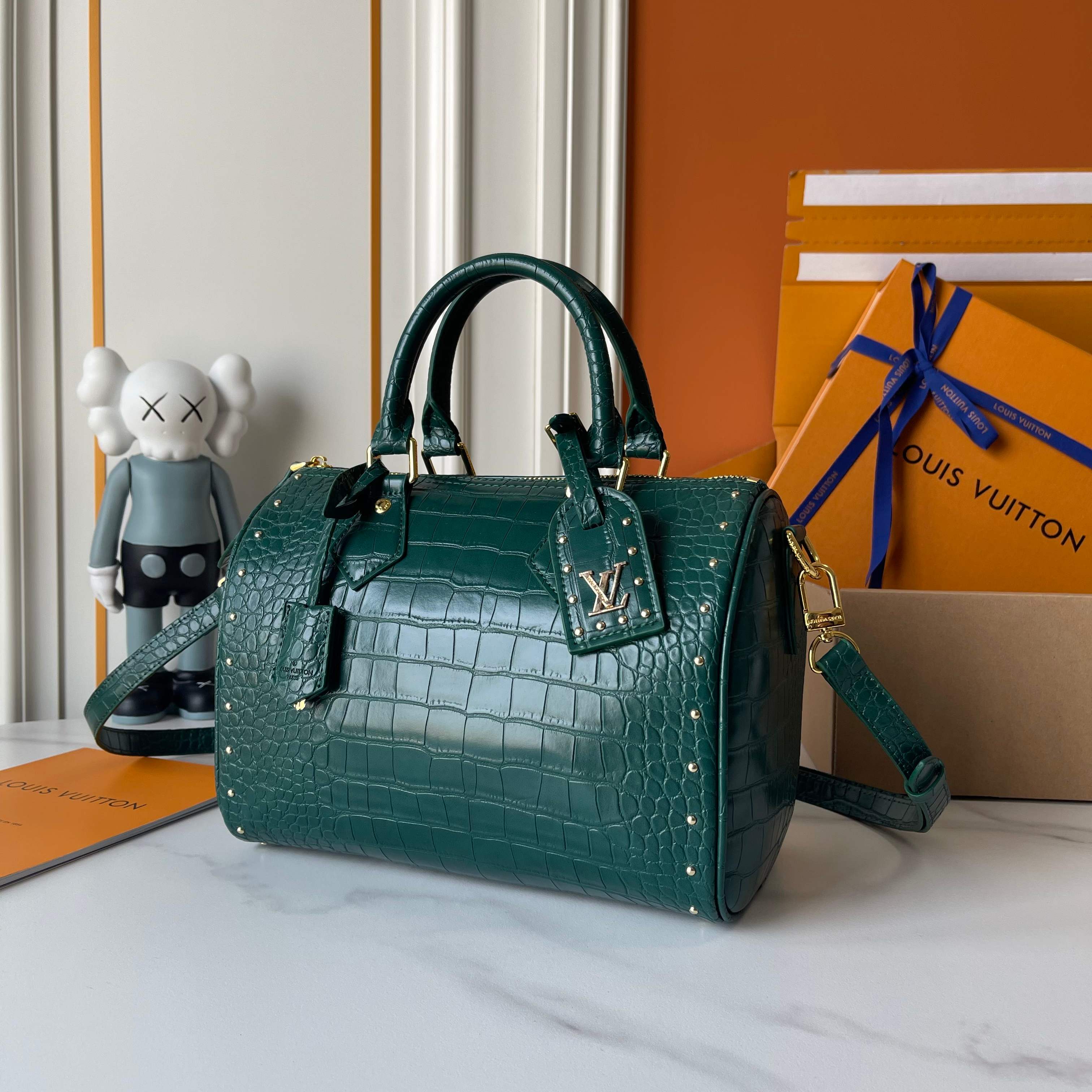 Louis Vuitton LV Speedy 25/30 Emerald Green Crocodile Embossed Leather Studs Boston Top Handle Bag - KAIROO