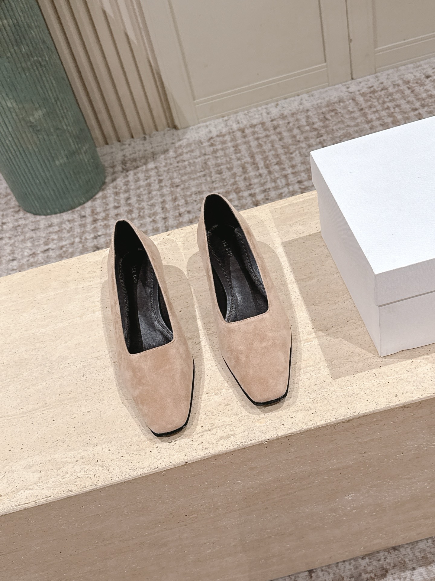 The Row Low Heel Leather Pump