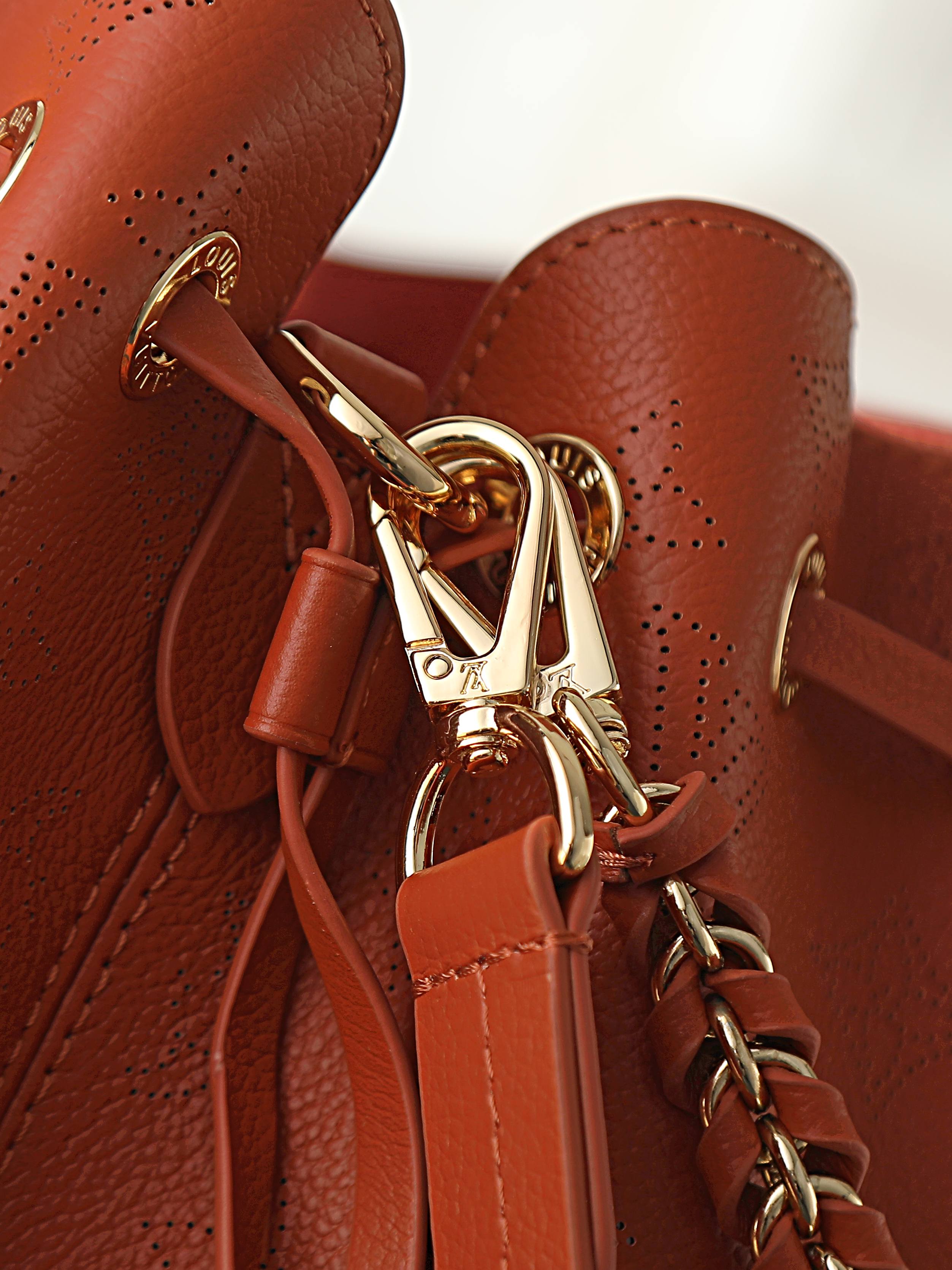 Louis Vuitton Bella Tote handbag