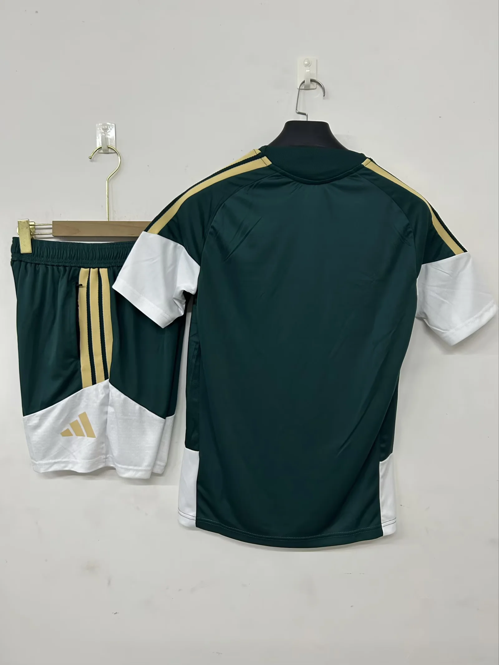 2026-27 Italy Training Levver Green Fans Football Shirt 1:1 Thai Quality