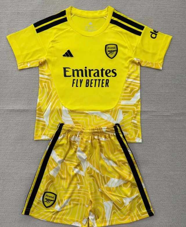 Arsenal Yellow Goalkeeper Jersey Suit 26/27