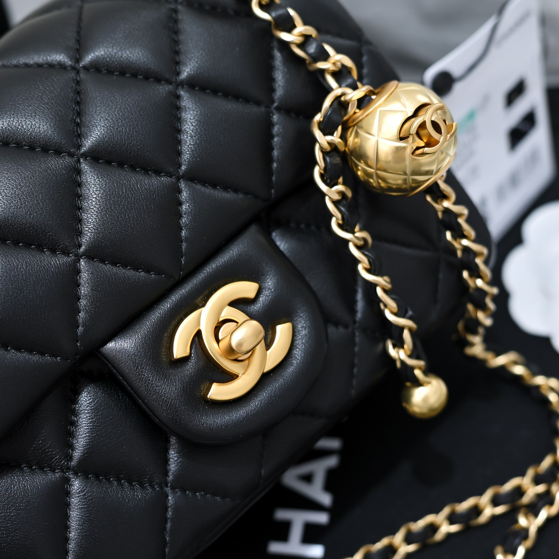Chanel Mini Flap Crossbody Bag in Black Lambskin AS1786