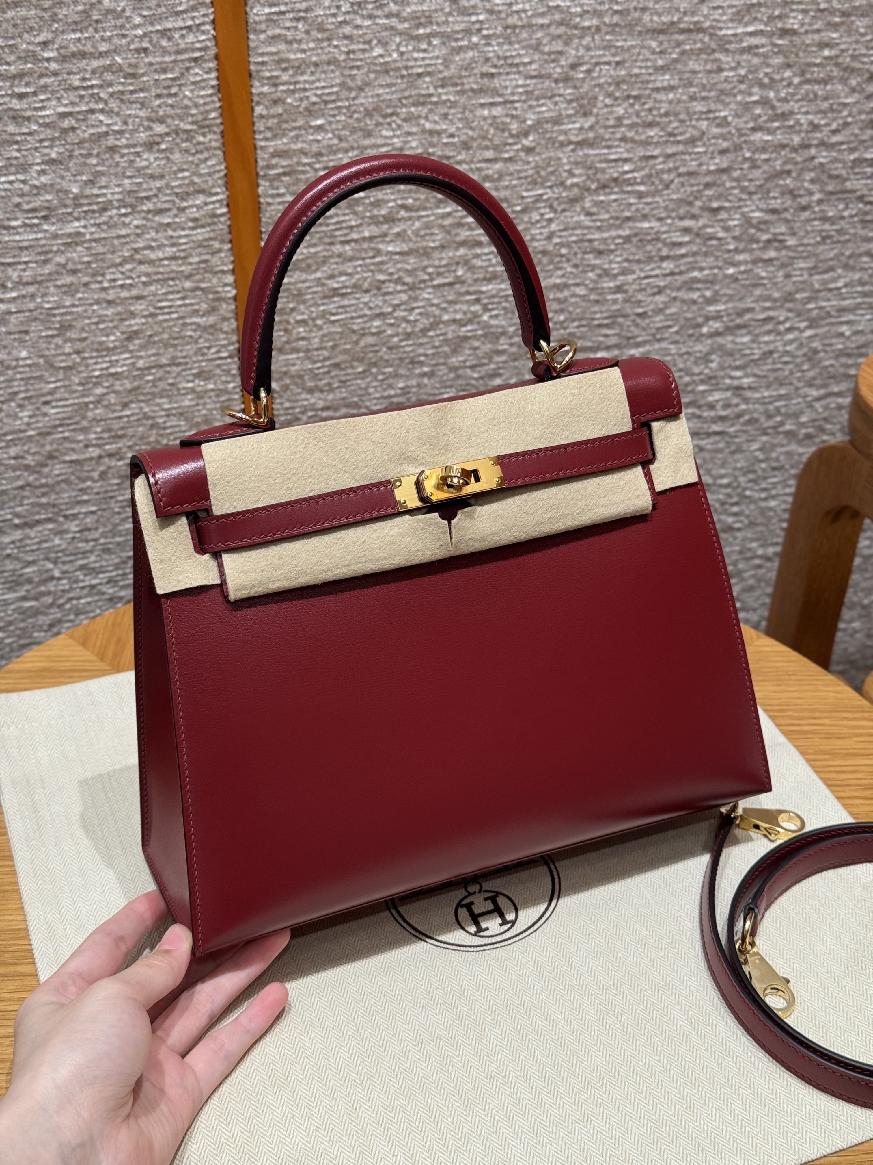 Hermes Rouge H Box Kelly 25