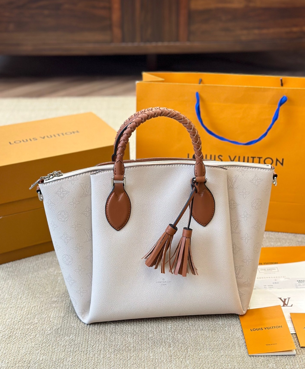 Louis Vuitton LV haumea tote bag