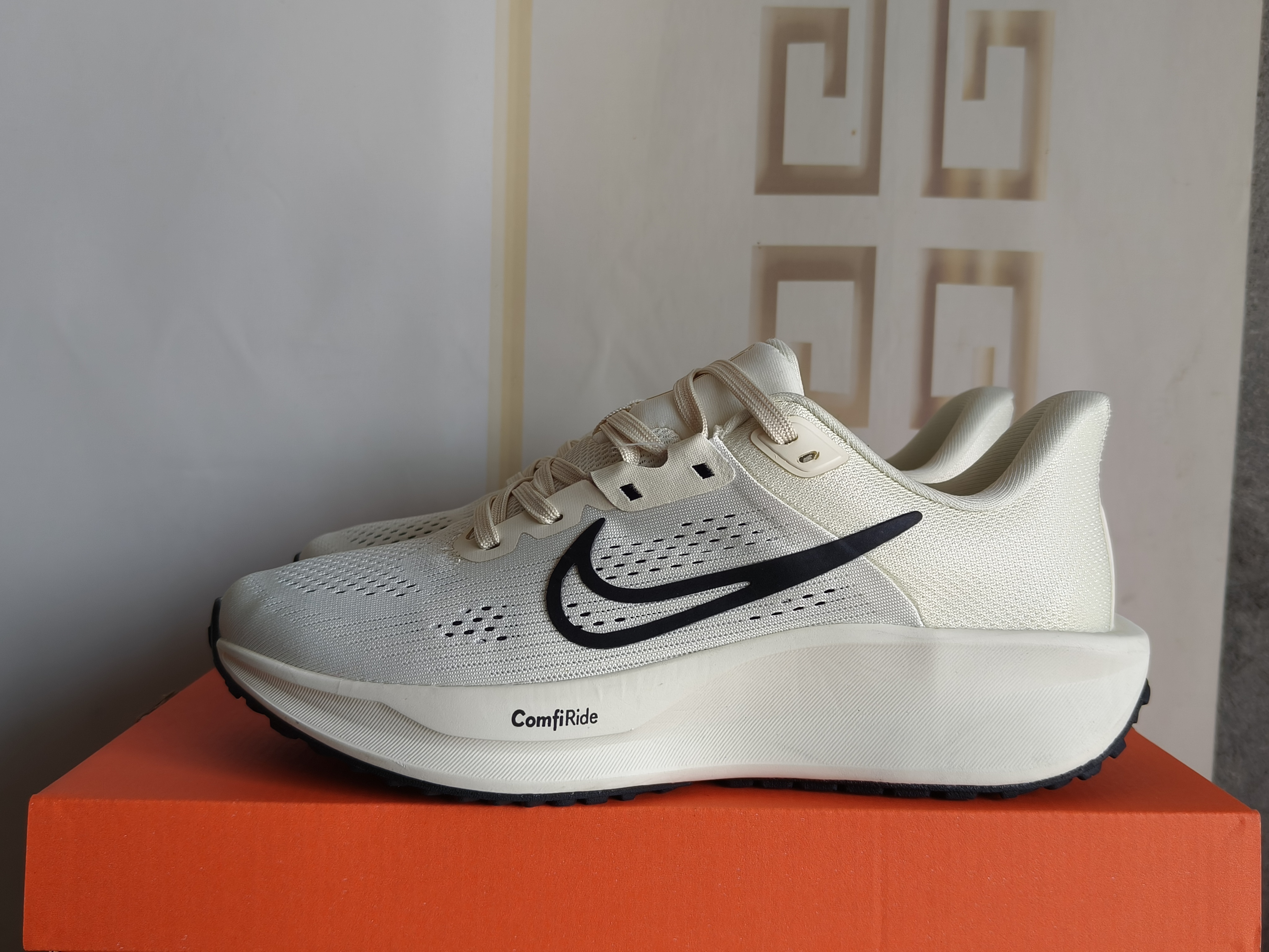 FD6033-104 US Men's Sizes6 to 11 in half sizes Beige Gen6 Shoes tianlong