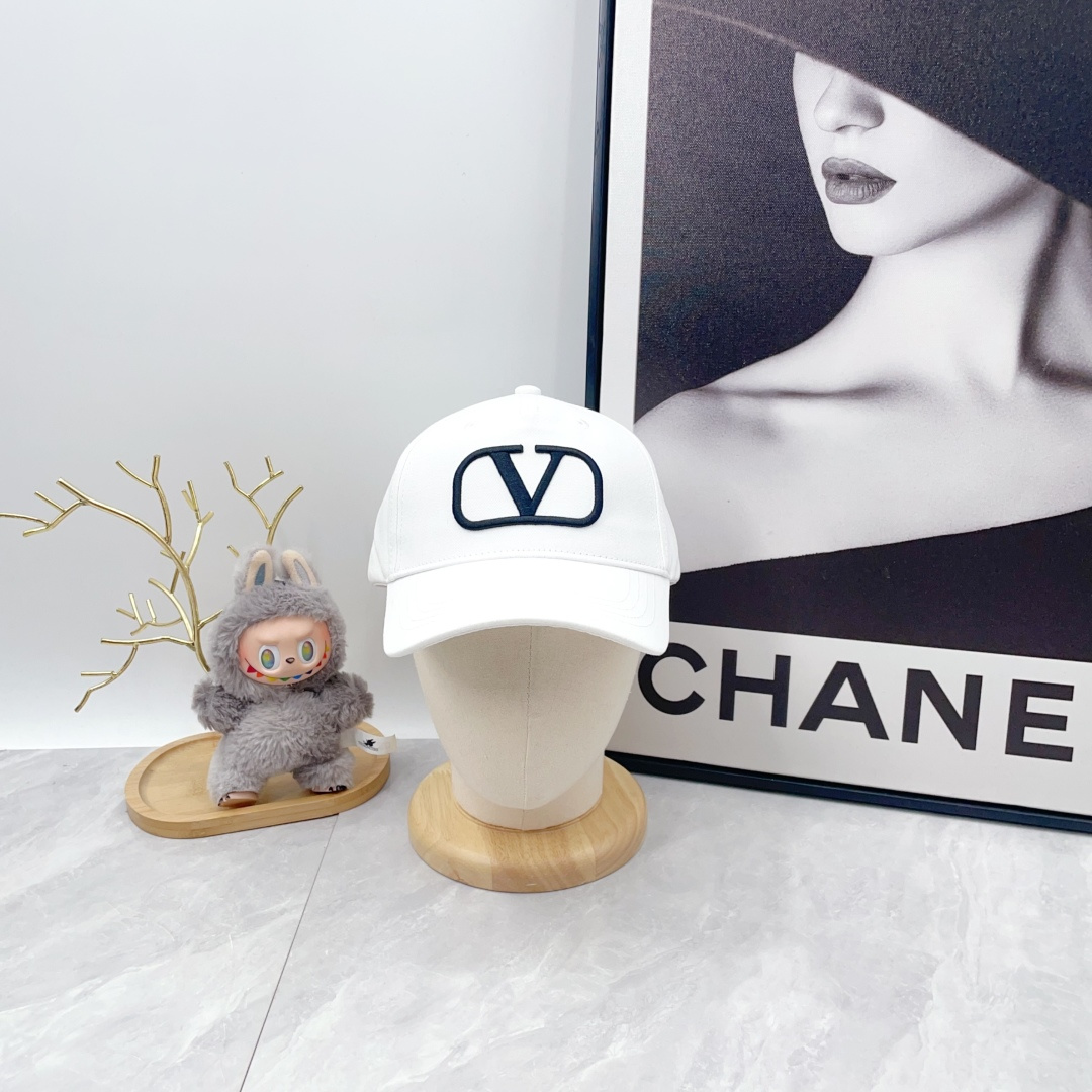 Valentino Garavani Front Embroidery Large VLogo Cotton Baseball Cap Hats - KAIROO