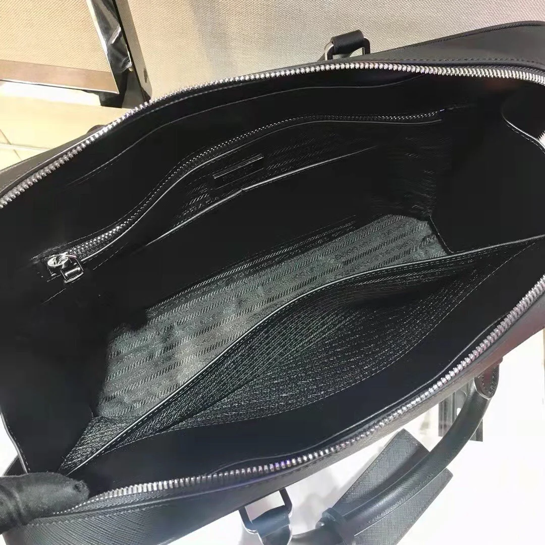 Prada  38 BRIEFCASE IN BLACK SAFFIANO LEATHER