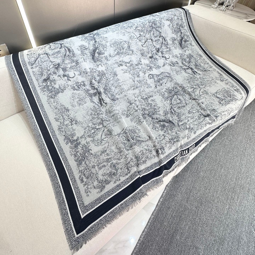 Dior Classic Oblique Silk and cashmere shawl