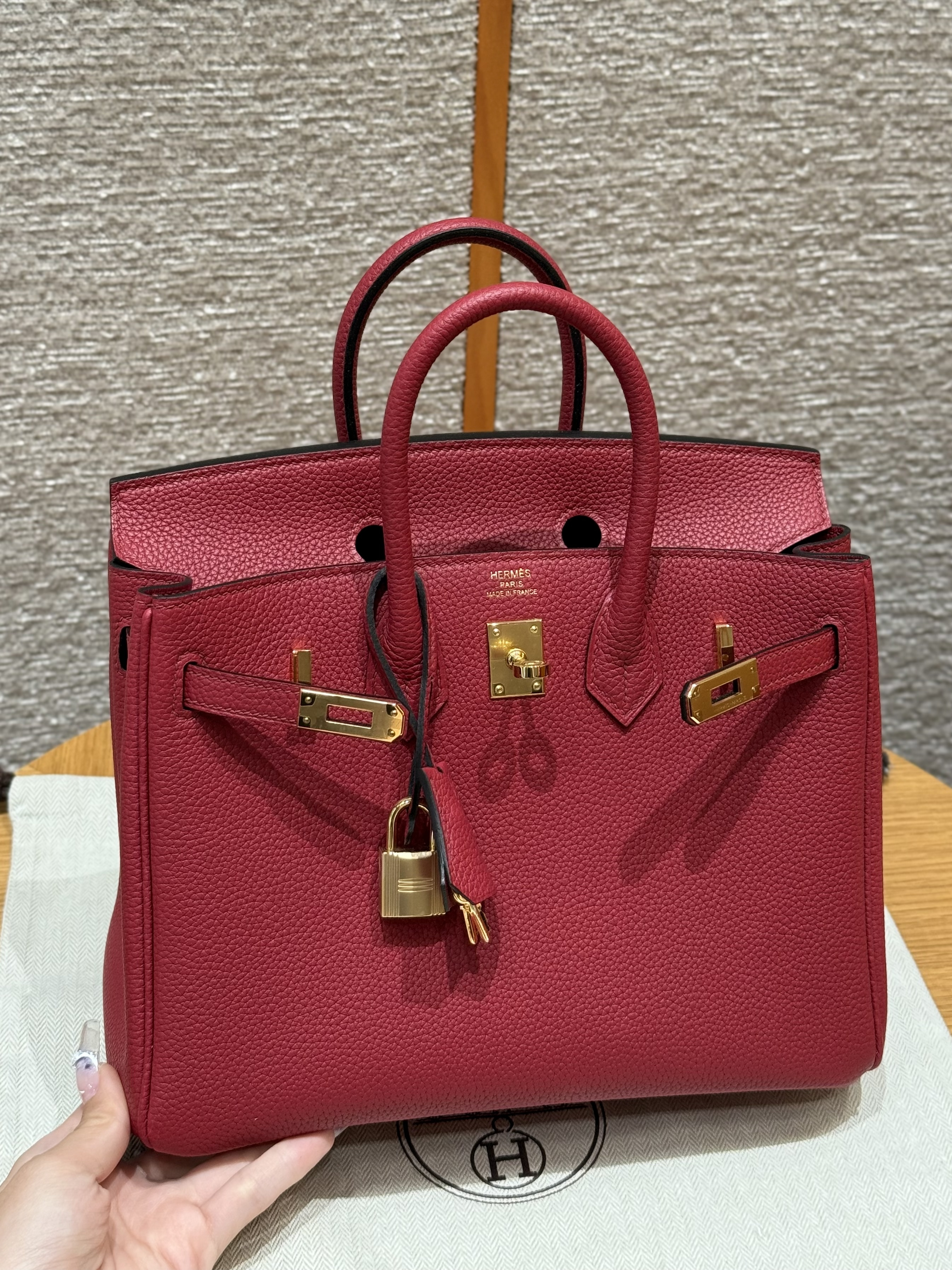 Hermes Rouge Grenat Togo Birkin 25 Bag