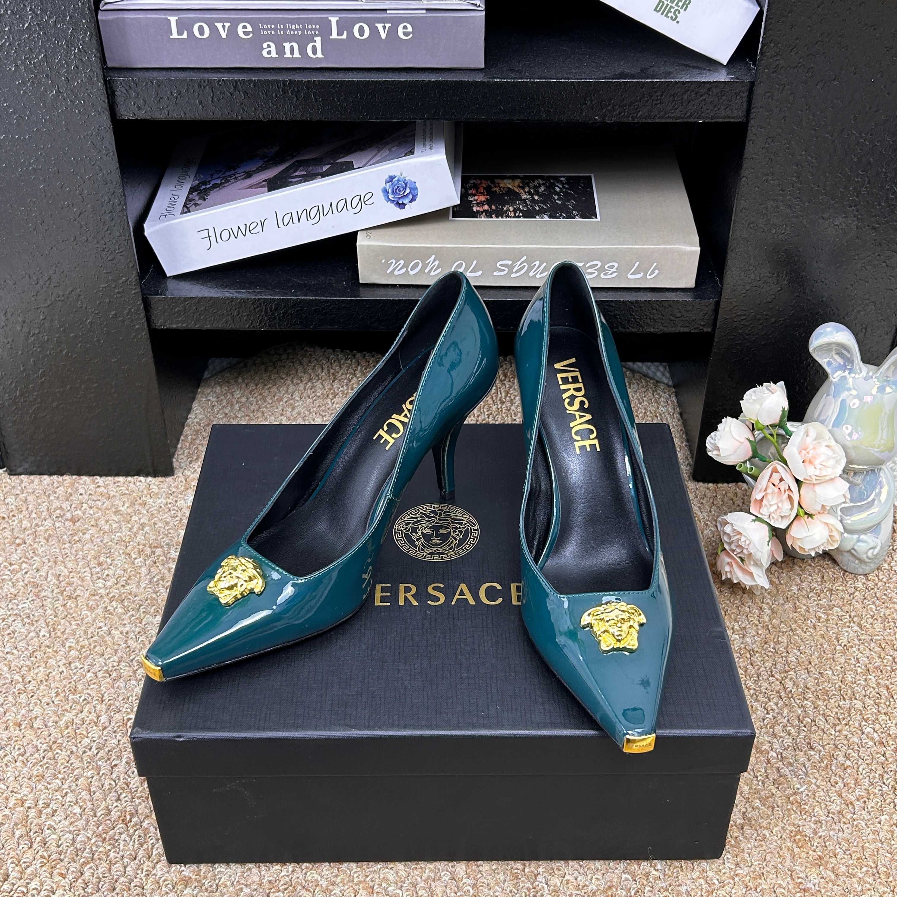 Versace Shiny Leather Pump