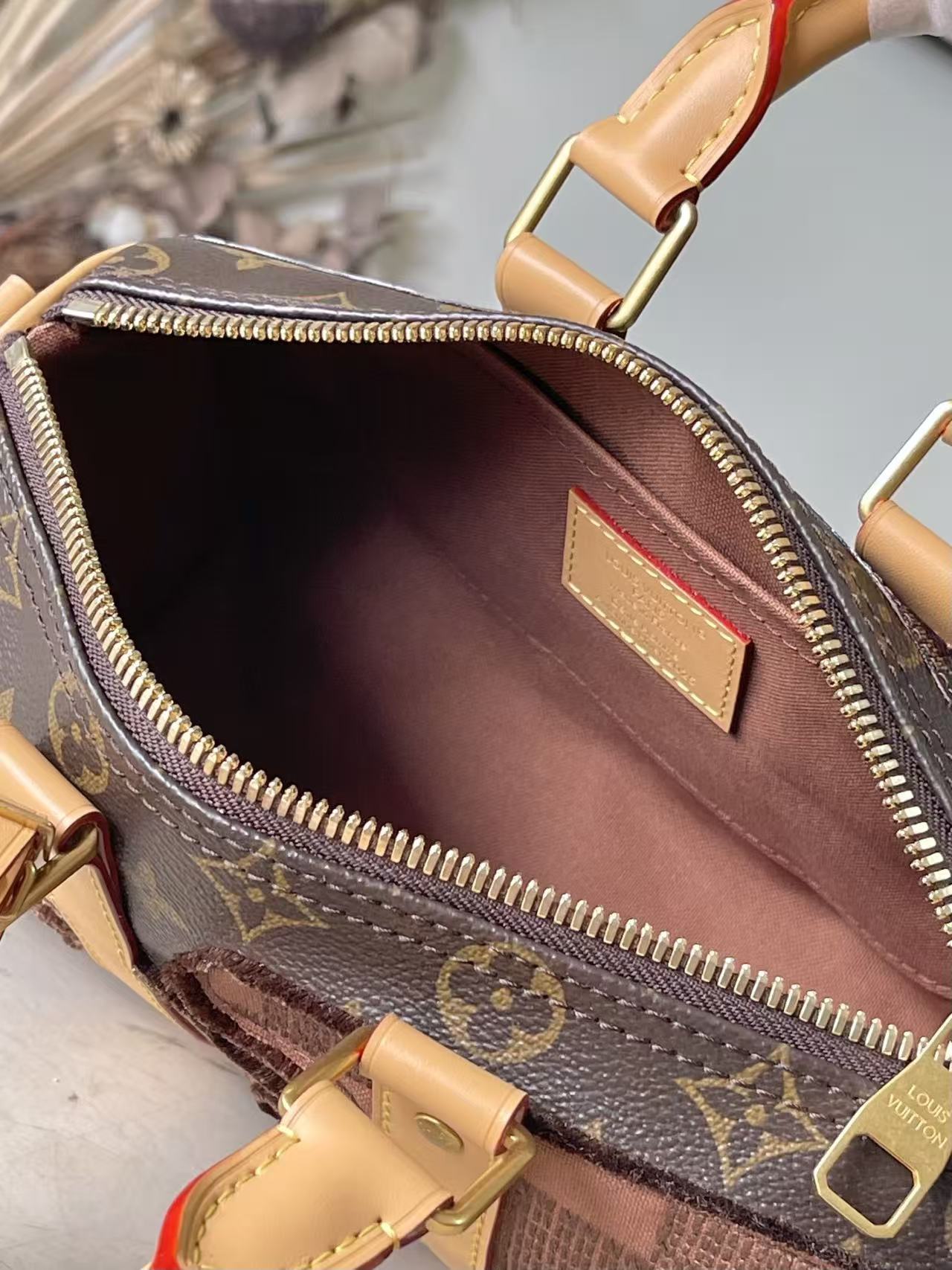 Louis Vuitton LV Keell Bandouli è re 25 handbag