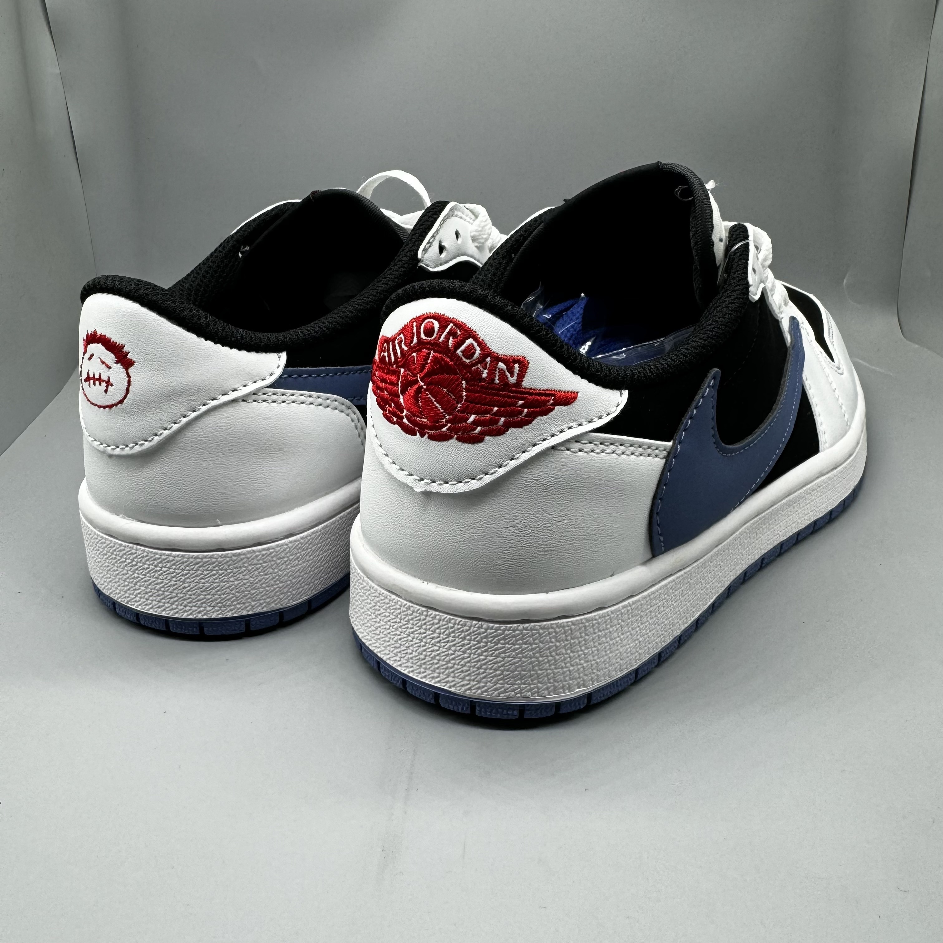 2025-26 AJ1 US Men's Sizes6 to 11 in half sizes White Black Blue Low cut Inverted Hook Shoes tianlong