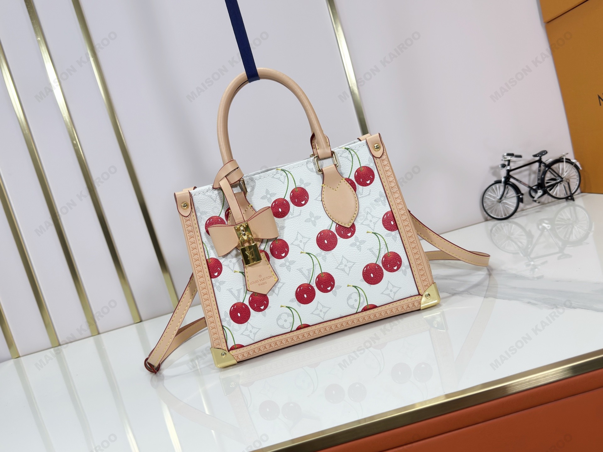 Louis Vuitton LV x TM OnTheGo PM Studded Trunk Corners White Cherry Monogram Top Handle Tote Bag - KAIROO