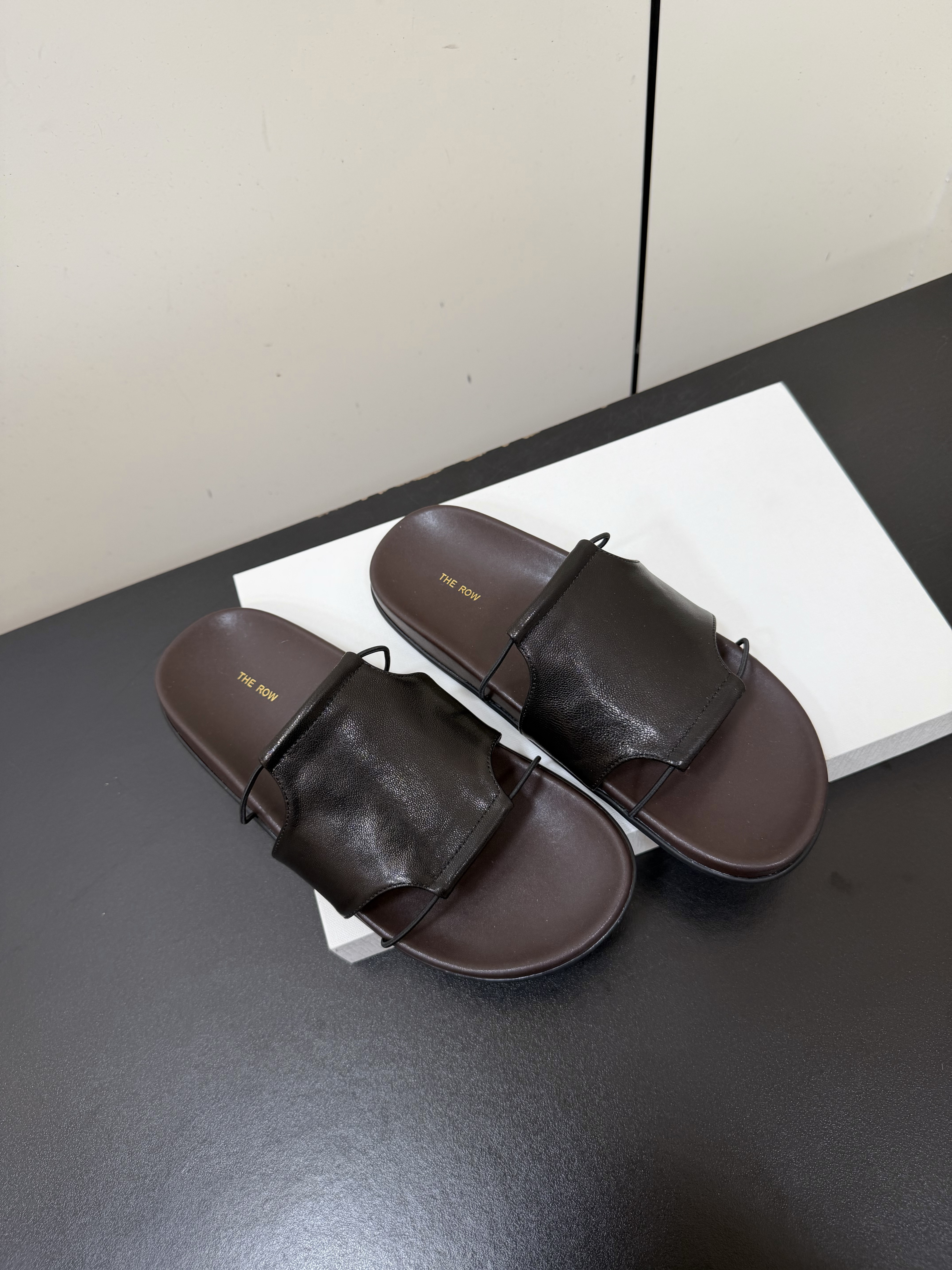 The Row Vivienne Leather Mule