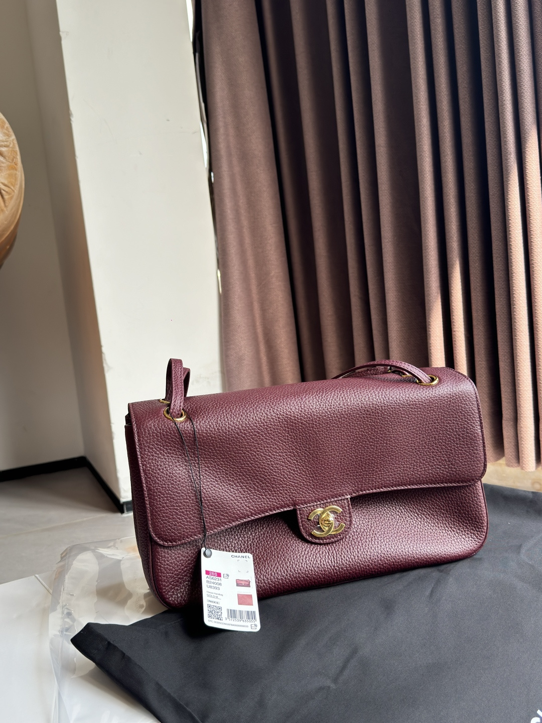 CHANEL Spring Summer 2026  Maxi Flap bag in Burgundy AS6231