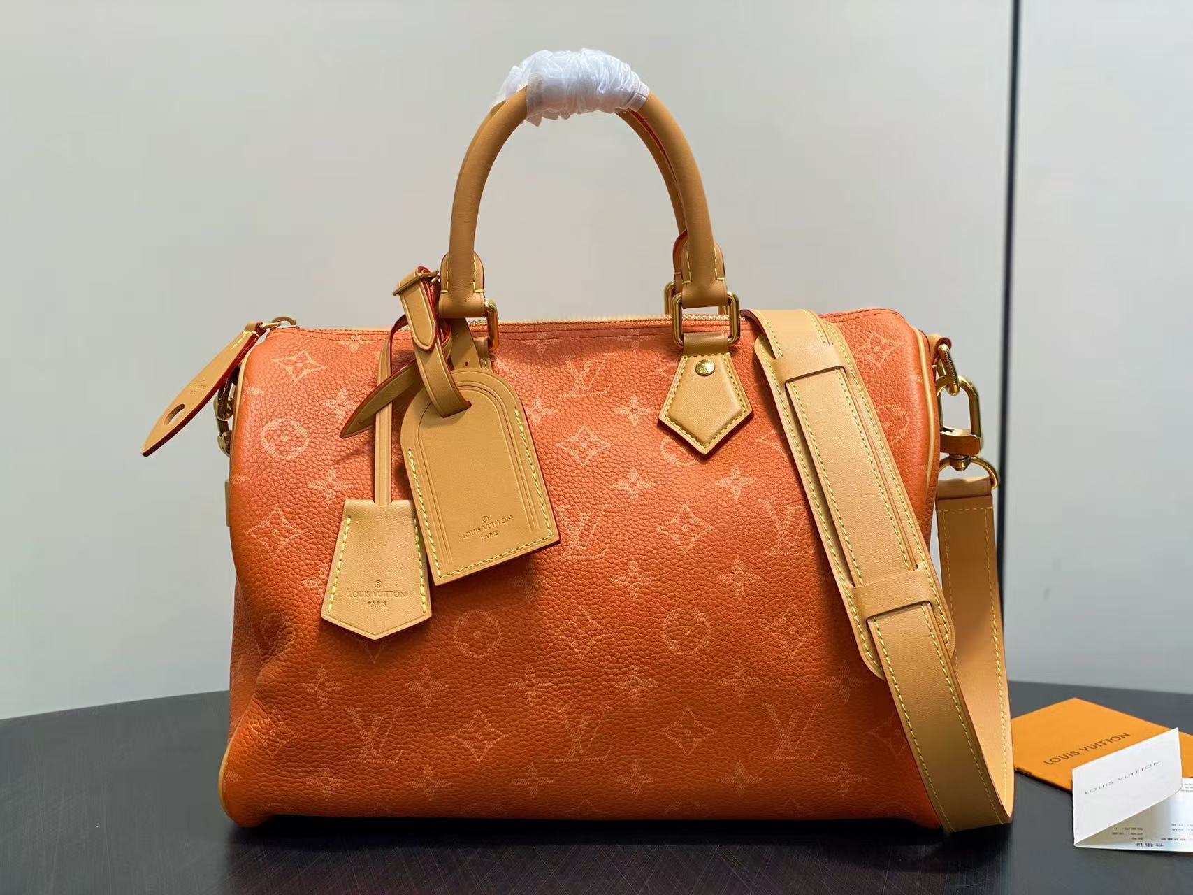 Louis Vuitton LV Speedy P9 Bandouli è re 30 handbag