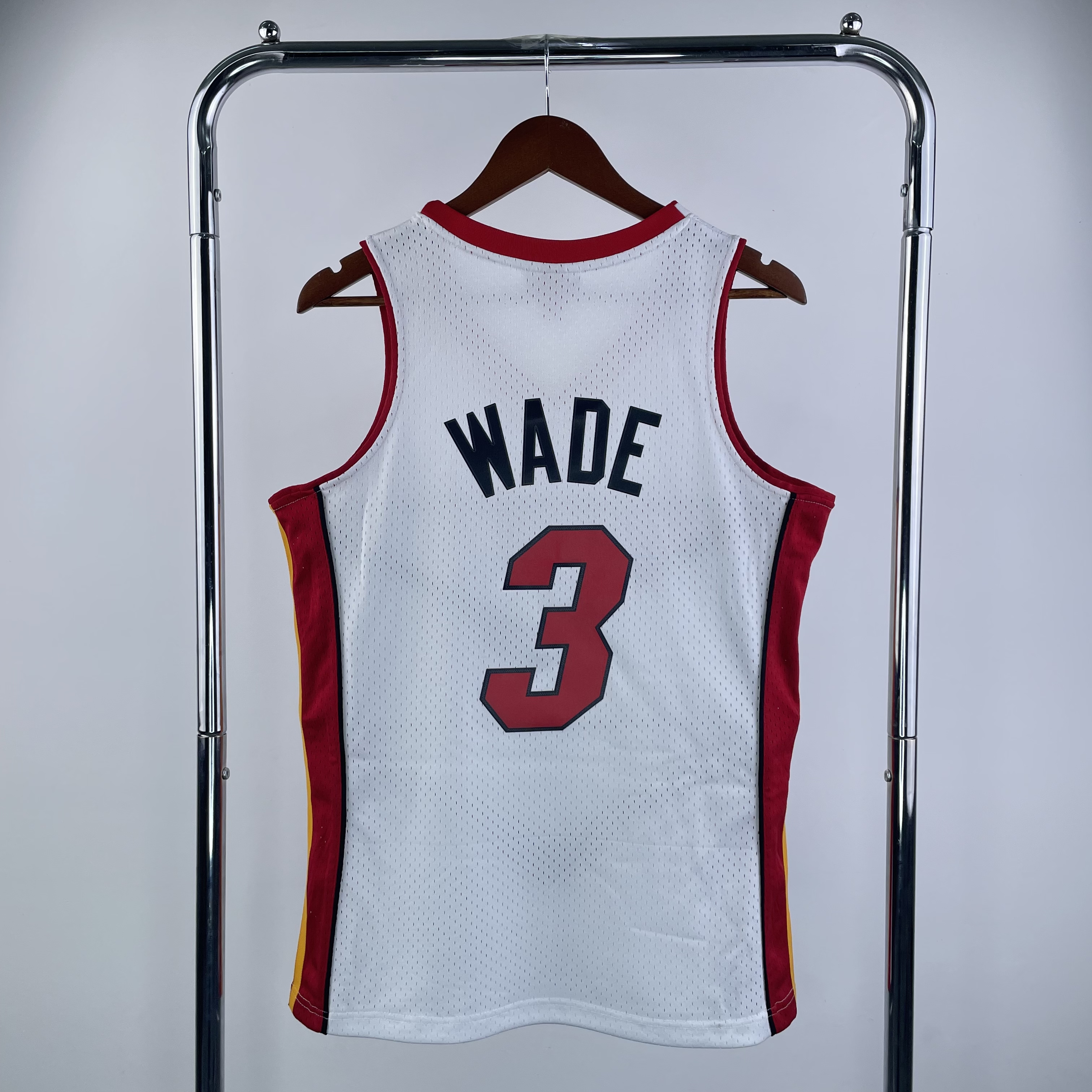 MN Heat Press Retro: Miami Heat 05/06 Season White