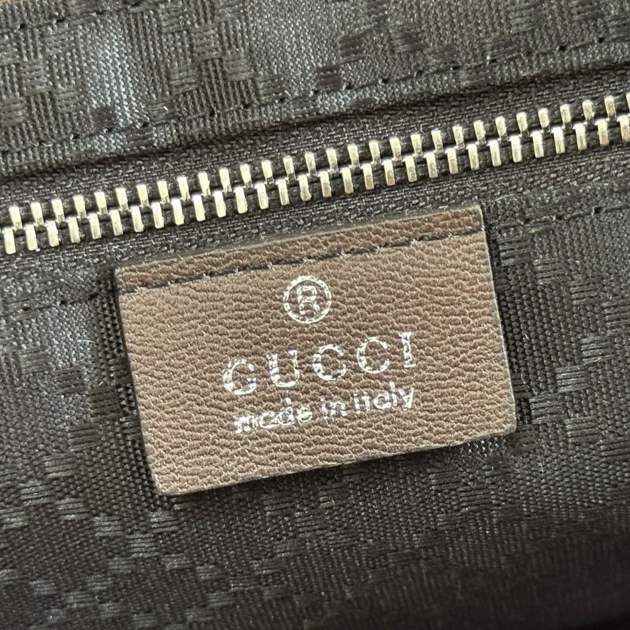 GUCCI Madison medium shoulder bag