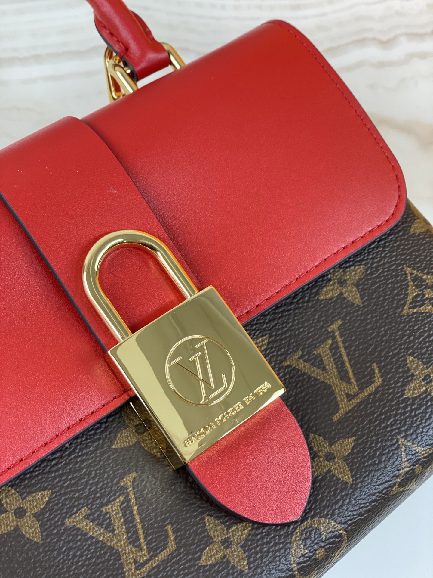 Louis Vuitton LV Locky BB M44322